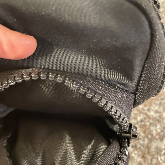 Lululemon Nano Clip-on Backpack New without tags NWOT Black with silver - Picture 5 of 11